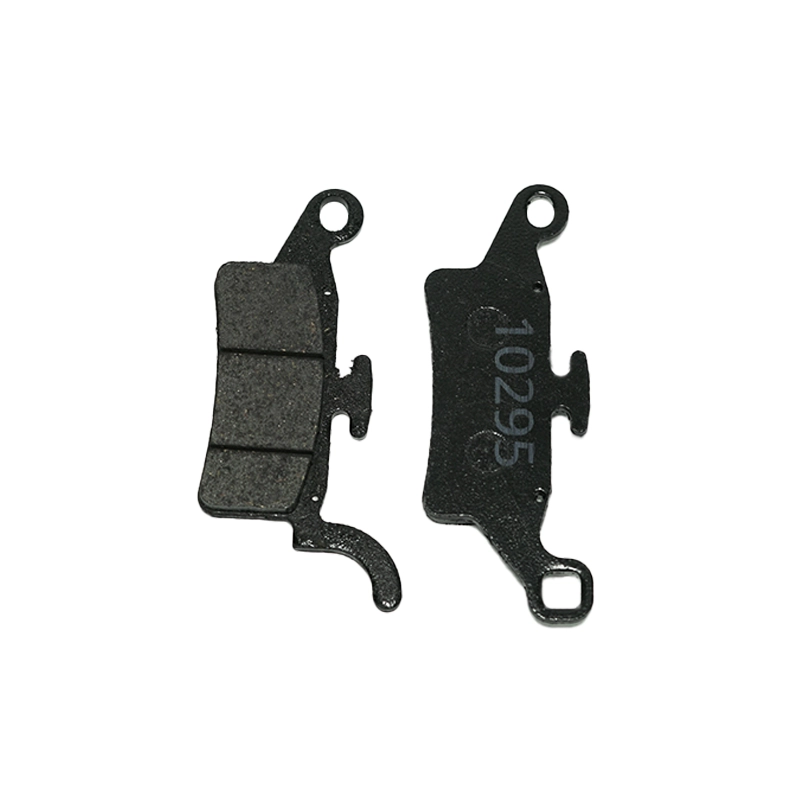 El "JGO PASTAS FRENO YW125" Es un juego de pastillas de freno diseñado para su uso en la motocicleta YW125. Estas pastillas son componentes esenciales del sistema de frenado, proporcionando la fricción necesaria para detener la motocicleta de manera segura.